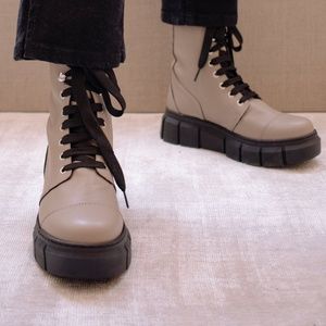 Alohas Can Can Vegan Beige Boots